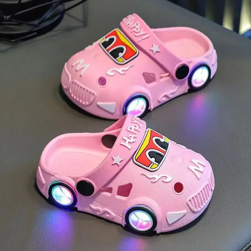 GlowSteps – Lys upp varje steg med LED-tofflor