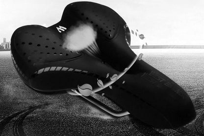 TrailFlex – Ergonomiskt MTB-sadel med stötdämpning