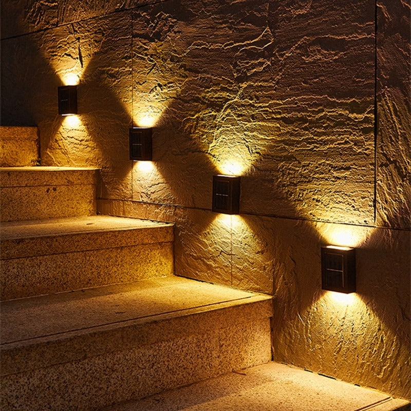 LightSpot™ | Luxe Zonne-LED Buitenlampen voor een Sfeervolle en Energiebesparende Tuin