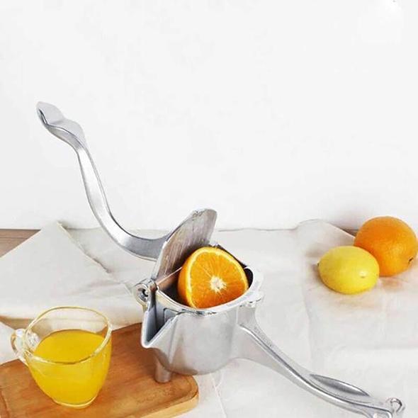 Effektiv handpress – njut av slät juice på några sekunder, utan krångliga maskiner