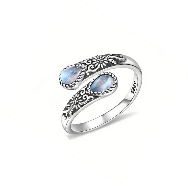 💍 1+1 GRATIS! ⏳ Moonring™ – Vintage justerbar öppen ring med droppformad glödande zirkon – elegant, tidlös och perfekt för både vardag och fest 💧✨